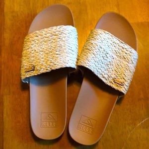 Reef sandals - size 10